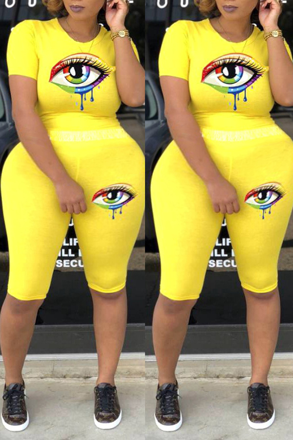 Lovely Casual Print Yellow Plus Size Two-piece Shorts Set