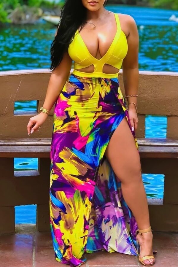 Lovely Plus Size Trendy Deep V Neck Print Yellow Maxi Dress 
Lovely Plus Size Trendy Deep V Neck Print Yellow Maxi Dress