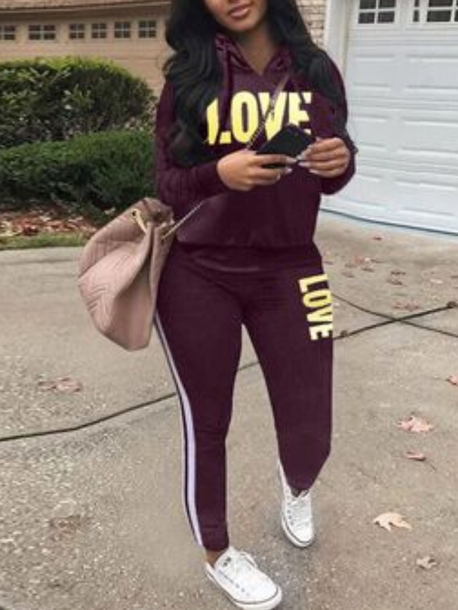 Lovely Sportswear Hooded Collar Letter Print Patchwork Purple Two Piece Pants Set
Lovely Sportswear Hooded Collar Letter Print Patchwork Purple Two Piece Pants Set