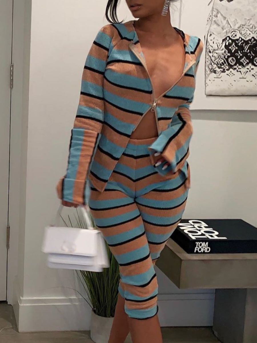Lovely Casual Hooded Collar Striped Zipper Design Khaki Two Piece Pants Set
Lovely Casual Hooded Collar Striped Zipper Design Khaki Two Piece Pants Set
