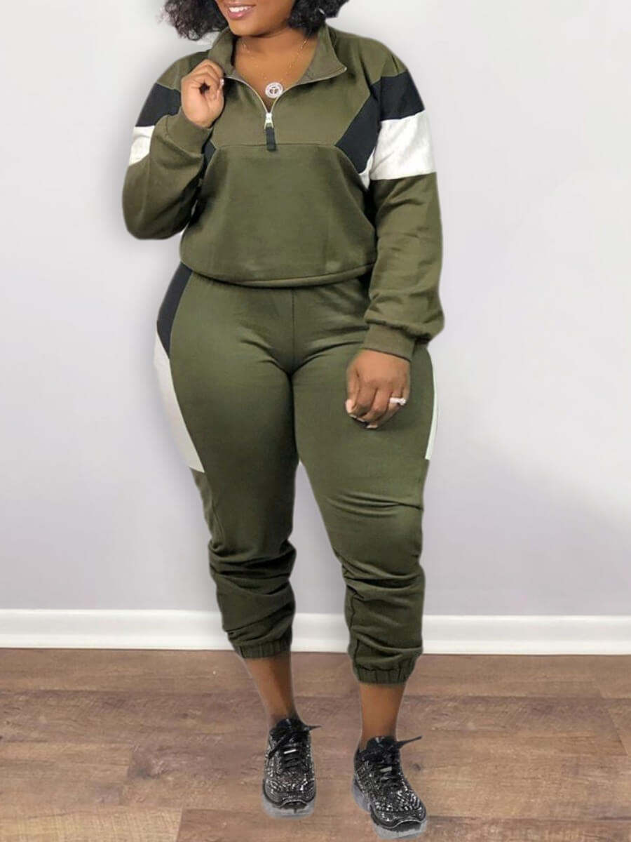 Lovely Sportswear Turndown Collar Patchwork Army Green Plus Size Two-piece Pants Set
Lovely Sportswear Turndown Collar Patchwork Army Green Plus Size Two-piece Pants Set