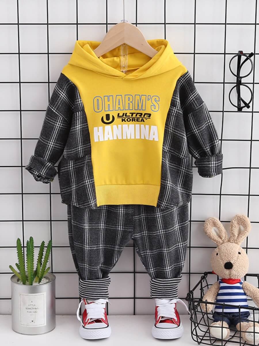 Lovely Casual Hooded Collar Letter Plaid Print Yellow Boy Two Piece Pants Set
Lovely Casual Hooded Collar Letter Plaid Print Yellow Boy Two Piece Pants Set