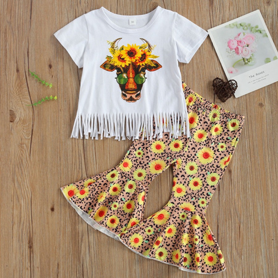 Lovely Girl Boho Floral Print Tassel Design Flared Yellow Two Piece Pants Set
Lovely Girl Boho Floral Print Tassel Design Flared Yellow Two Piece Pants Set