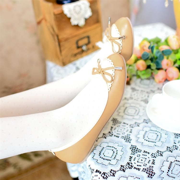 tan closed toe flats