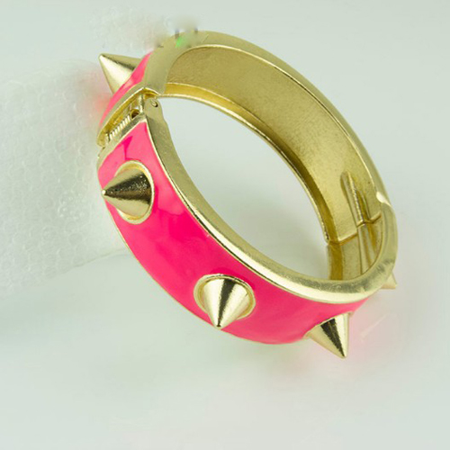 Fashion Rivet Embellished Pink Metal Bracelet_Bracelet_Jewellery