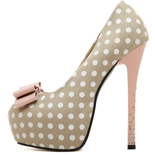 polka dot heels with bow
