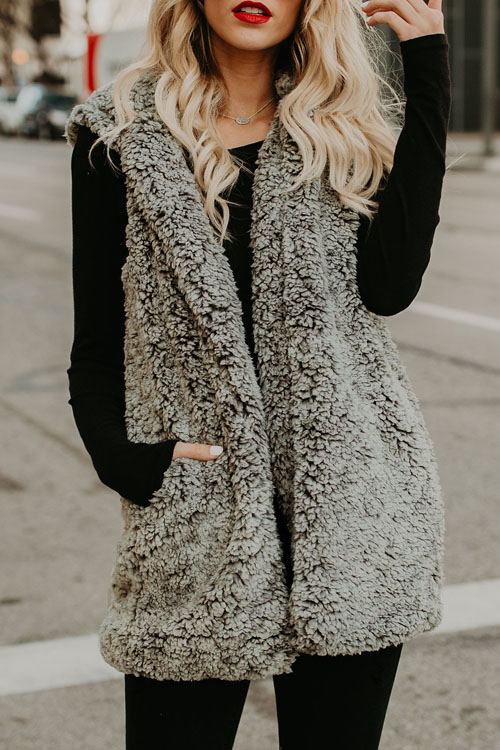 

Lovely Casual Hooded Collar Pocket Design Grey Velvet Vests