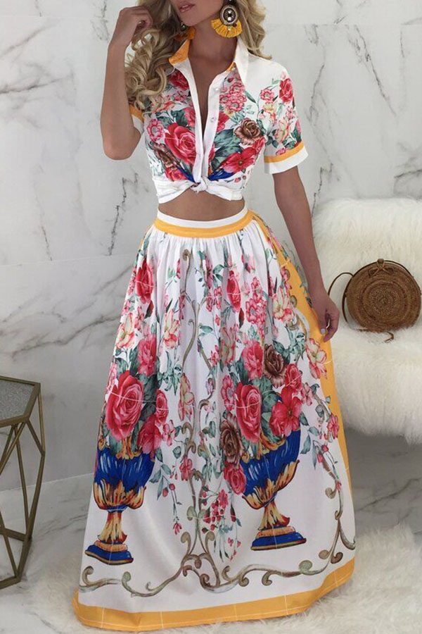 

Lovely Casual Printed White Blending Two-piece Skirt Set