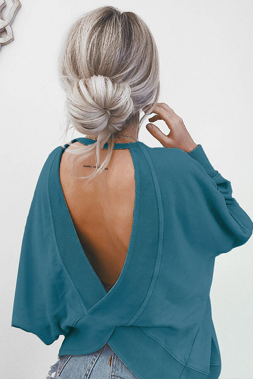 

Lovely Fashion Round Neck Back Hollow-out Blue Knitting Hoodies