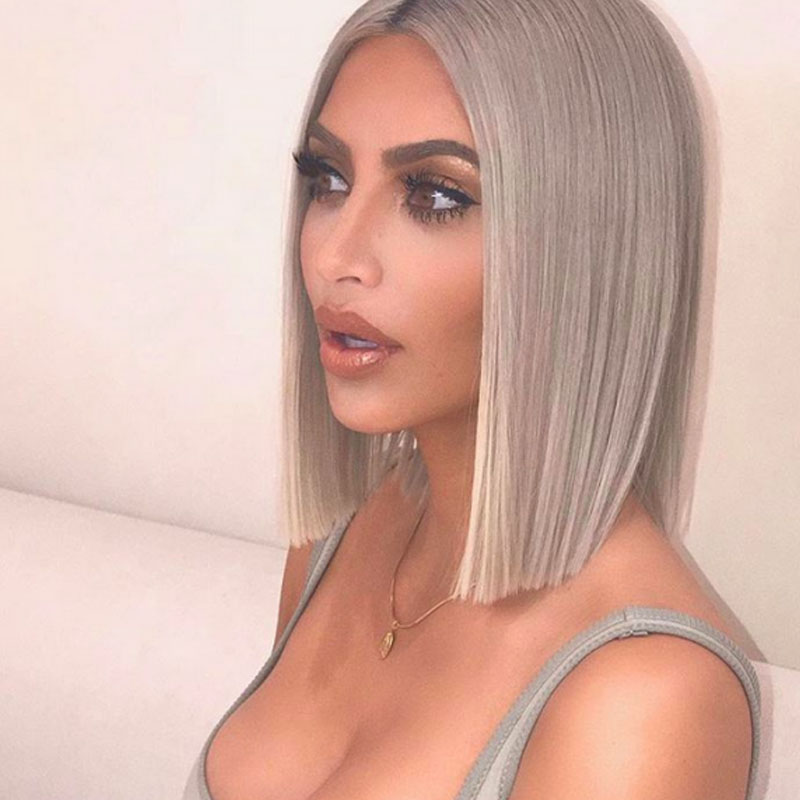 

Lovely Trendy Grey Straight Short Wigs