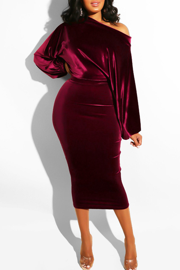 

Lovely Elegant Dew Shoulder Wine Red Blending Mid Calf Dress