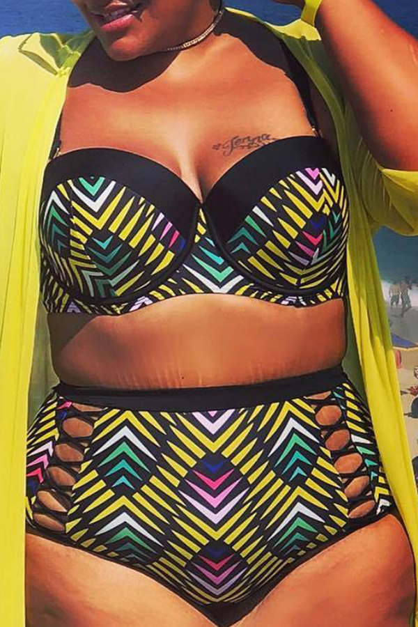 

Lovely Printed Hollow-out Two-piece Swimwear