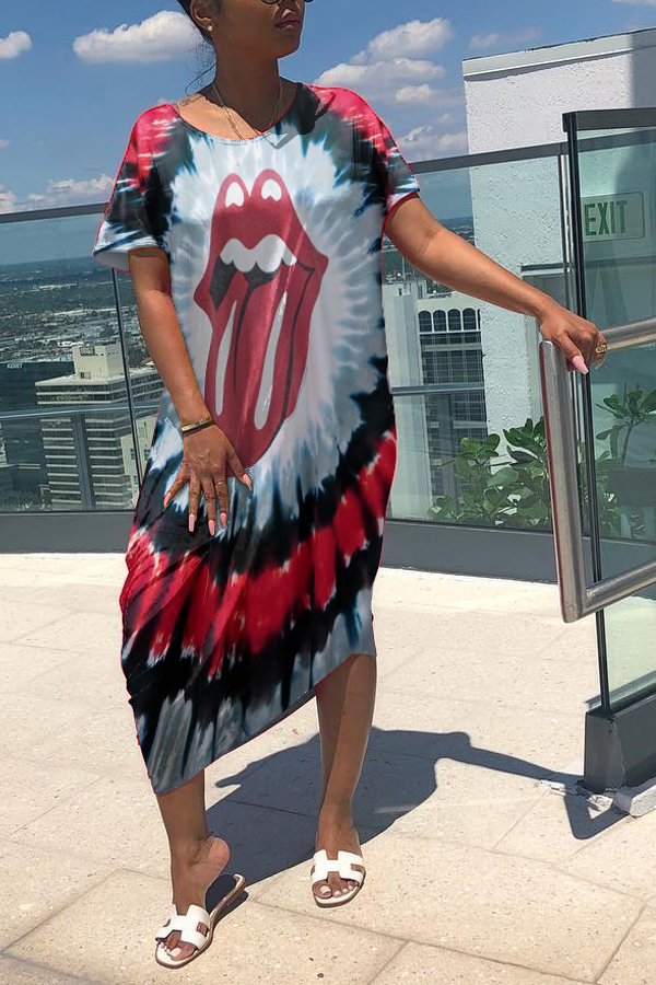 

Lovely Casual O Neck Printed Red Mid Calf Dress