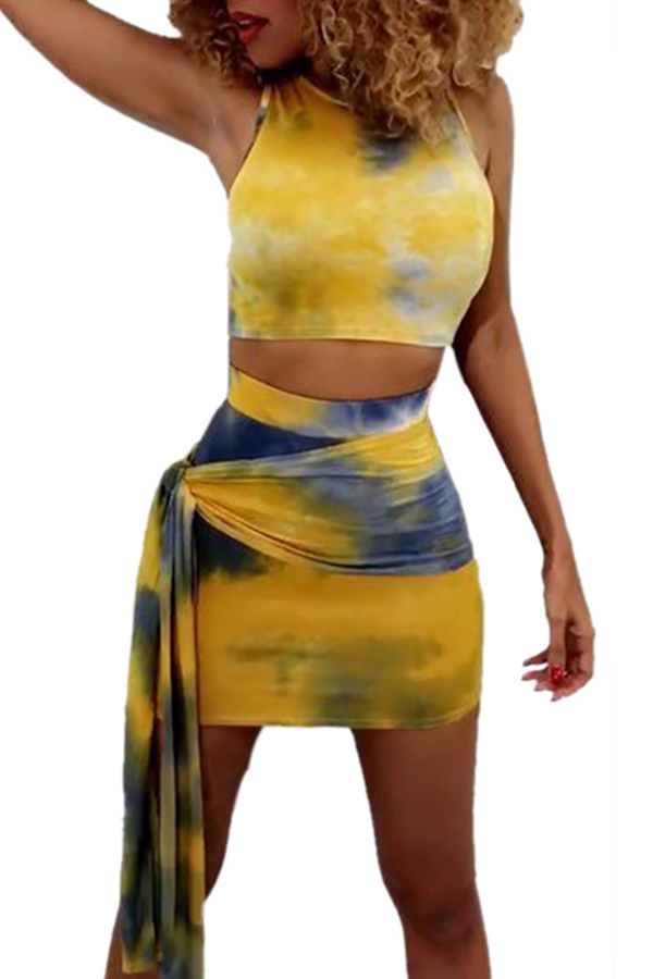 

Lovely Casual O Neck Tie-dye Yellow Two-piece Skirt Set