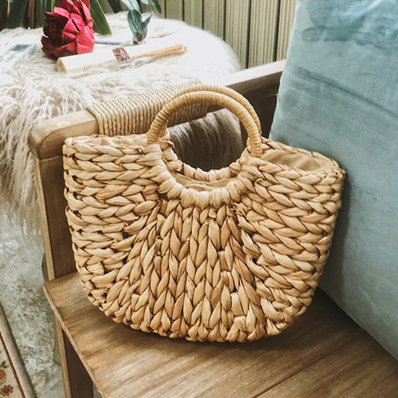

Lovely Fashion Weaving Design Khaki Handbag