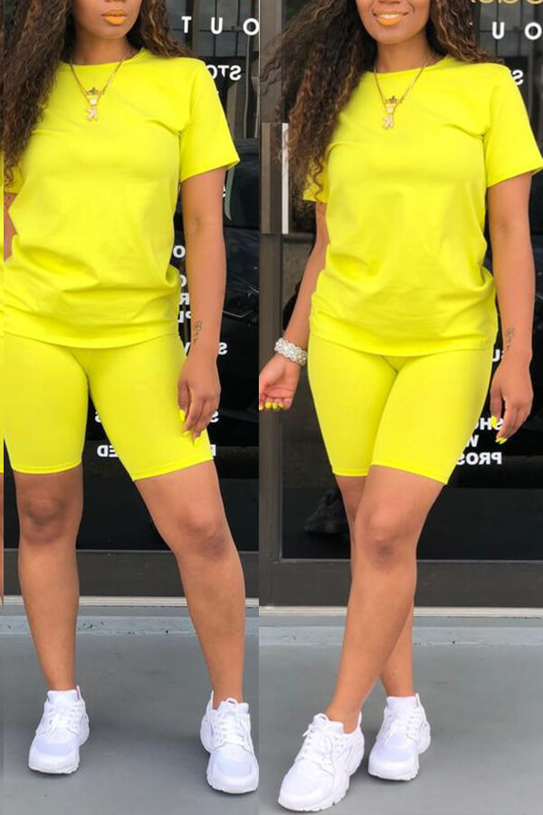 

Lovely Casual O Neck Yellow Two-piece Shorts Set