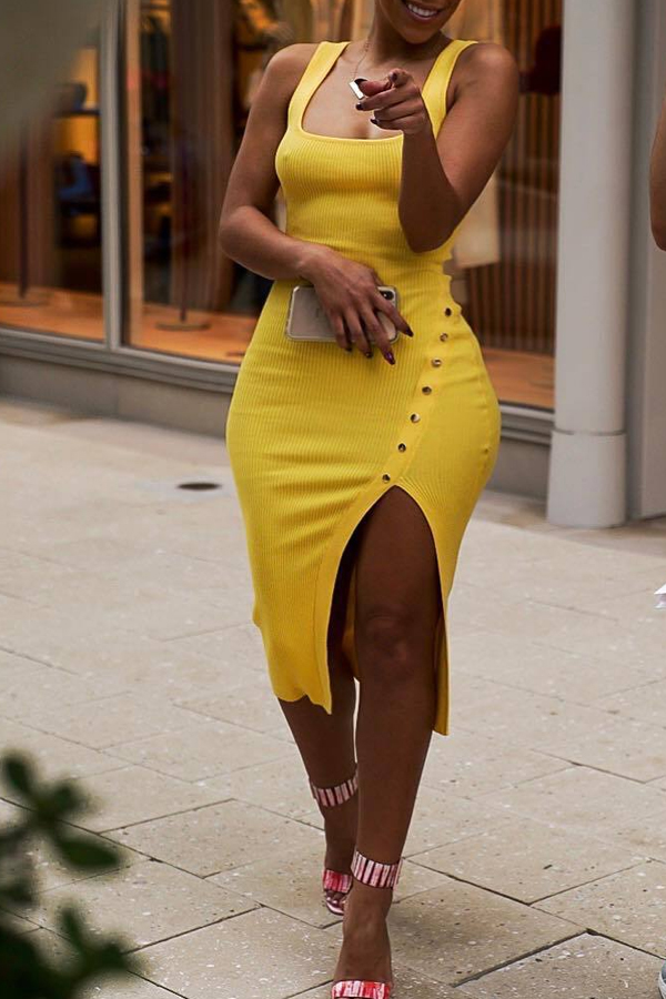 

Lovely Work U Neck Side Split Yellow Knee Length Dress(With Elastic