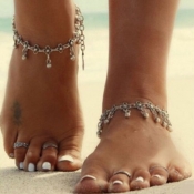 Lovely Trendy Tassel Design Silver Alloy Body Chai