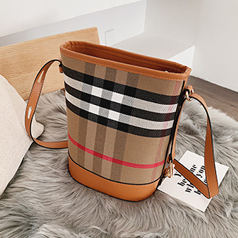 

Lovely Chic Printed Khaki Messenger Bag