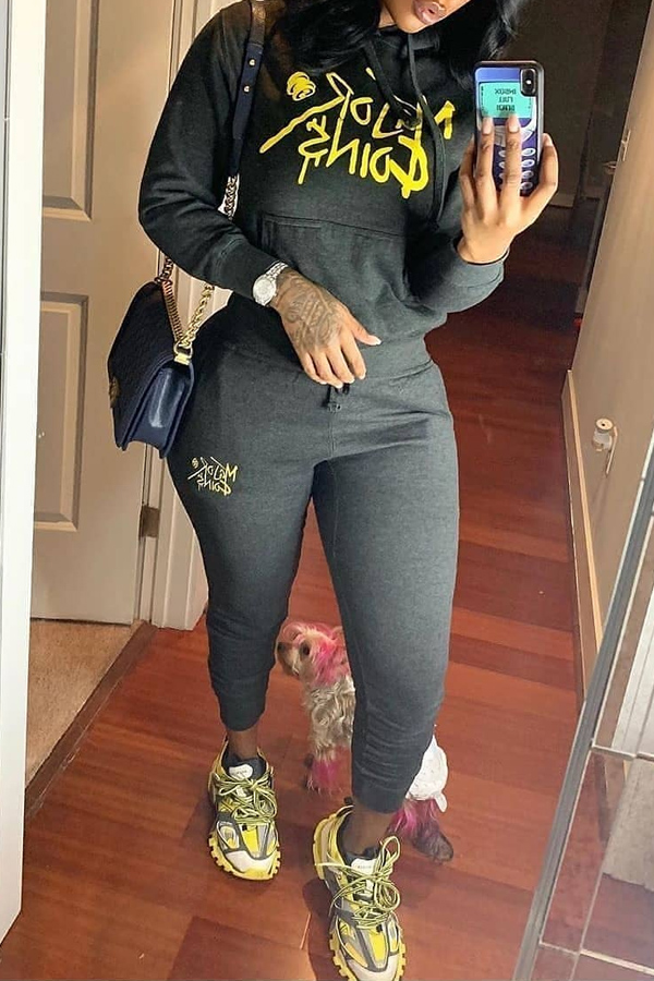 

Lovely Casual Hooded Collar Printed Grey Two-piece Pants Set