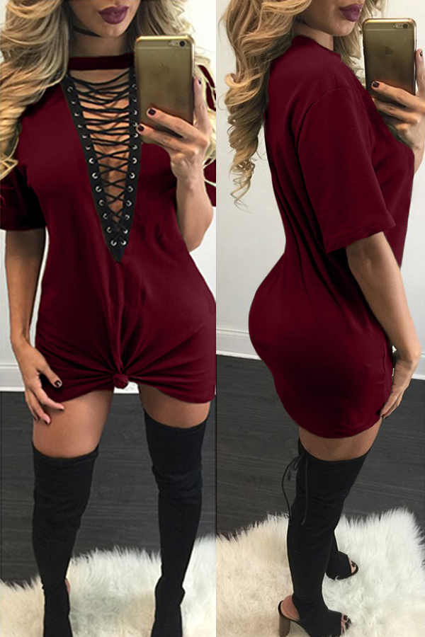 

Lovely Chic Hollow-out Wine Red Mini Dress