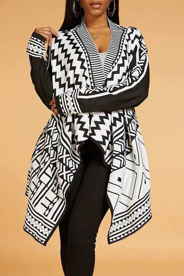 

Lovely Casual Geometric Black Cardigan