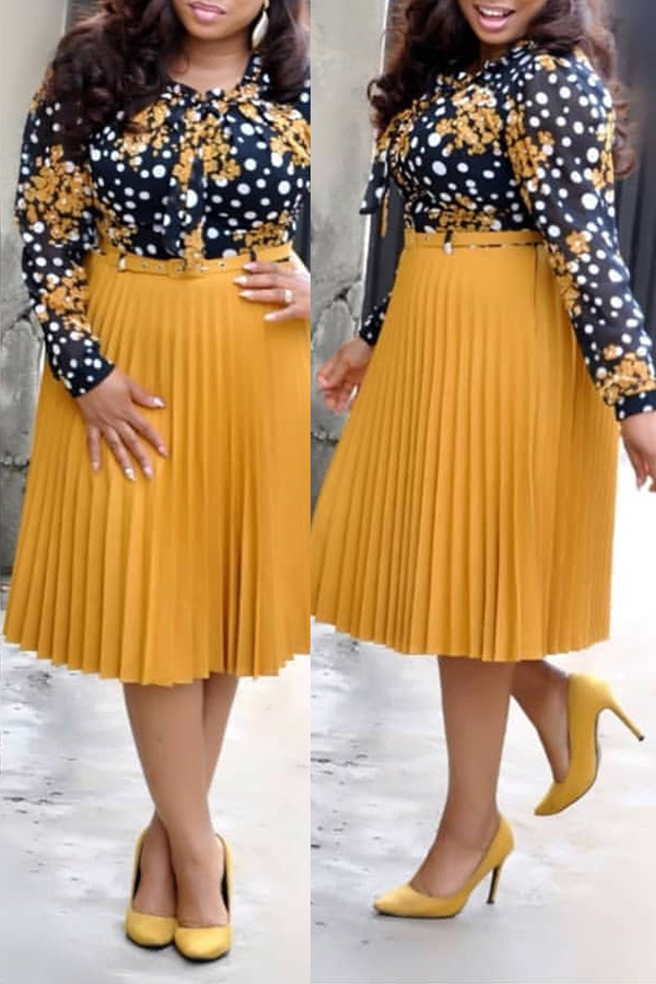 

Lovely Casual Print Yellow Knee Length Plus Size Dress