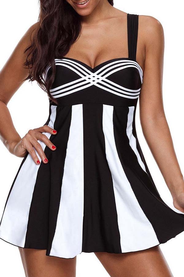 

Lovely Plus Size Striped Black Two-piece Swimsuit