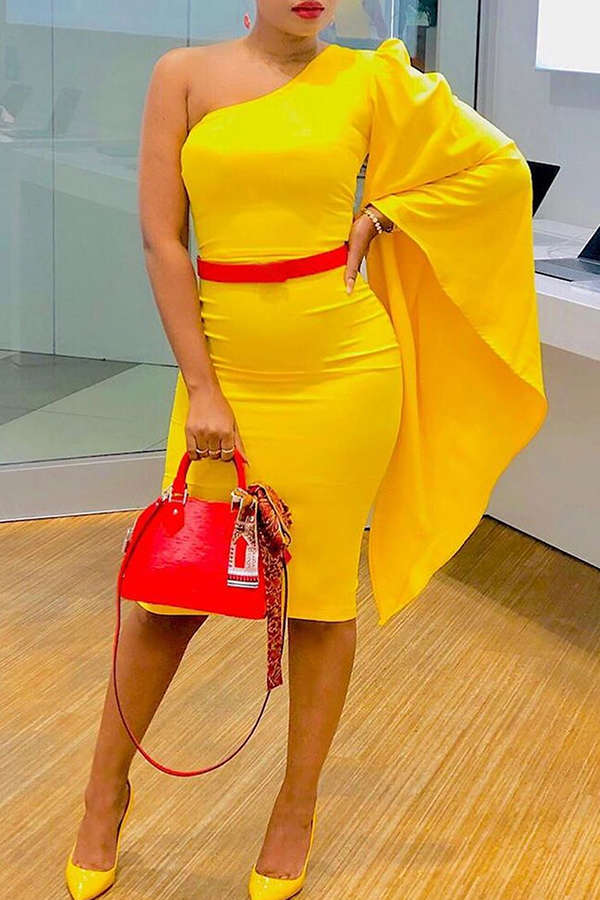 

Lovely Sweet One Shoulder Yellow Knee Length Dress