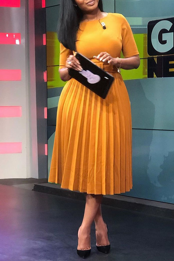 

Lovely Casual O Neck Fold Design Yellow Knee Length Dress