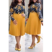 Lovely Casual Print Yellow Knee Length Plus Size D