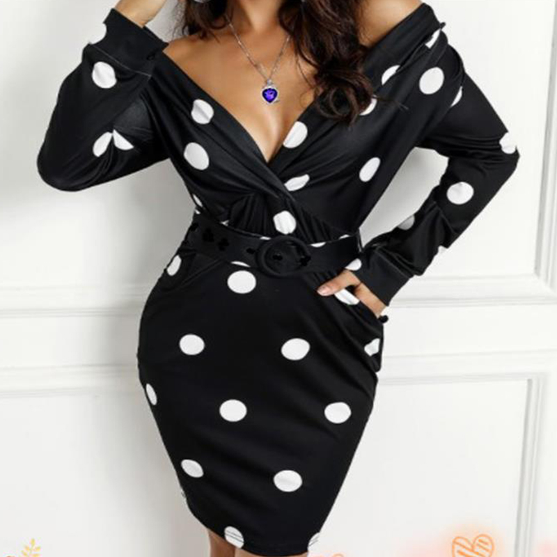 

Lovely Casual V Neck Dot Print Black Mini Dress