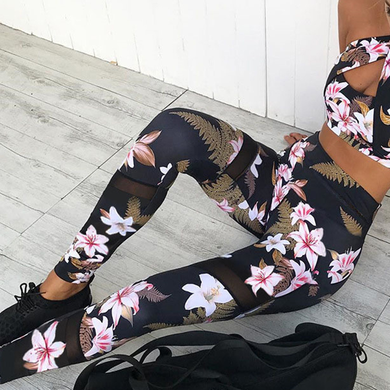 

Lovely Sportswear Hollow-out Black Two-piece Pants Set