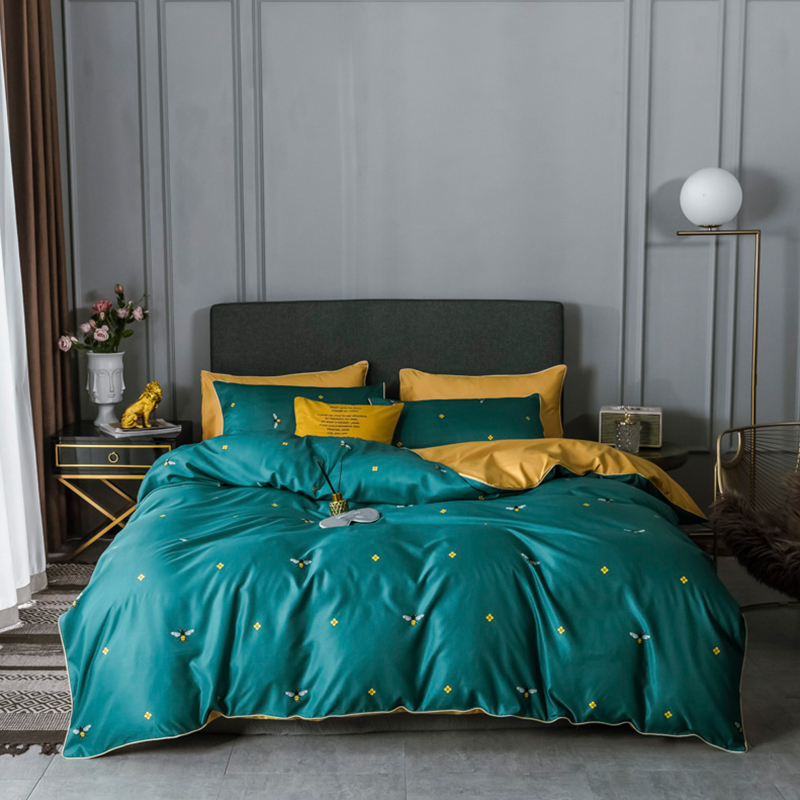 

Lovely Trendy Print Azure Green Bedding Set