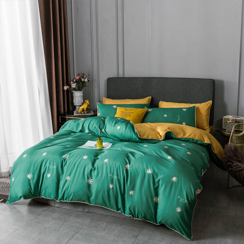 

Lovely Trendy Print Green Bedding Set