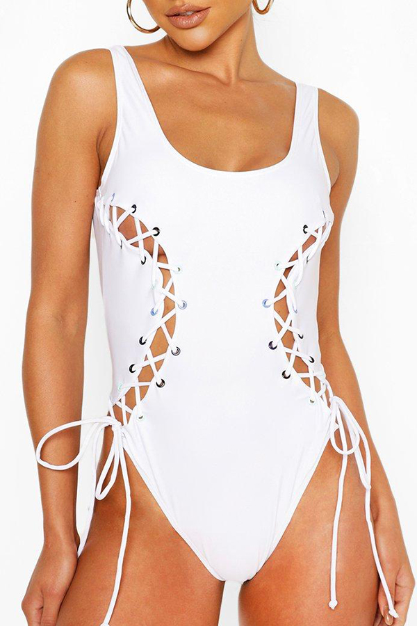 

Lovely Bandage Design White One-piece Swimsuit