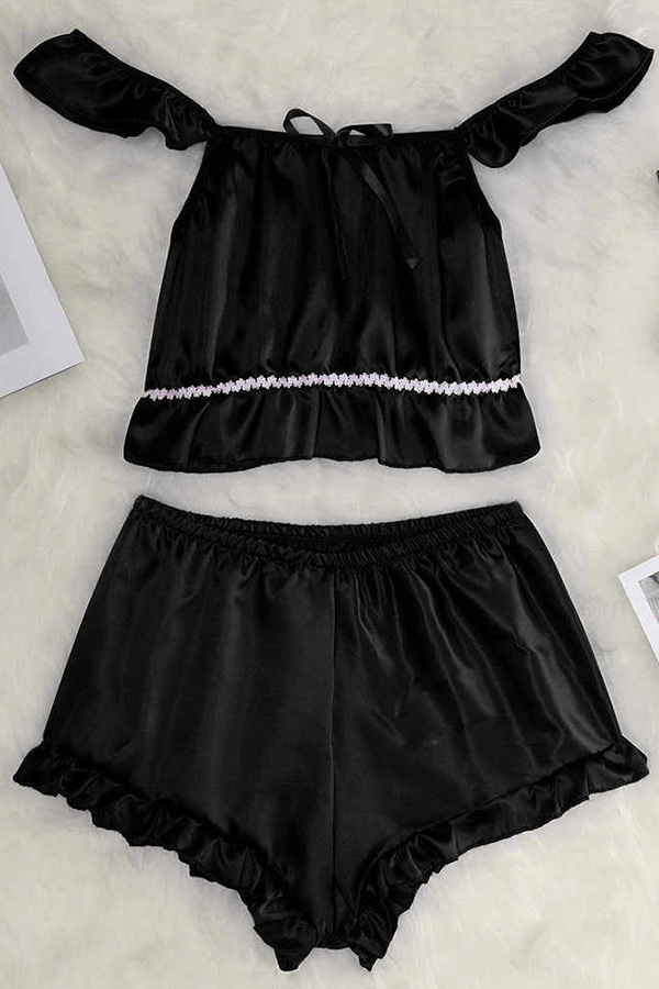 

Lovely Leisure Fold Design Black Sleepwear