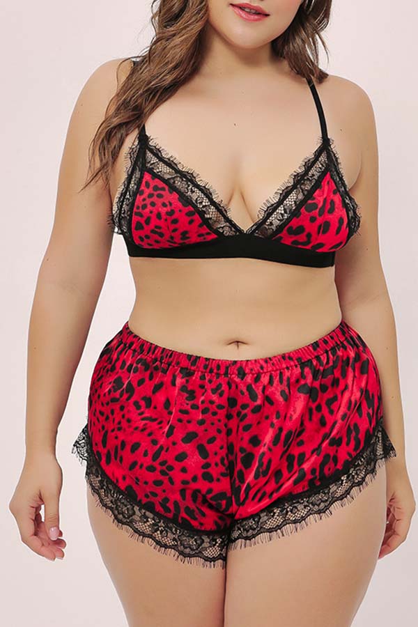 

Lovely Sexy Lace Hem Red Plus Size Sleepwear