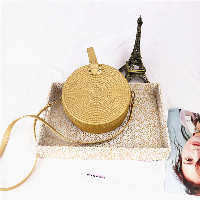 

Lovely Chic Gold Crossbody Bag