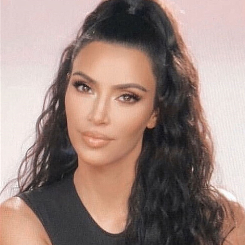 

Lovely Stylish Long Curly Black Wigs