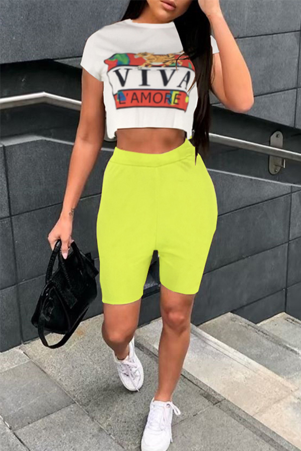 

Lovely Casual Letter Print White Two-piece Shorts Set