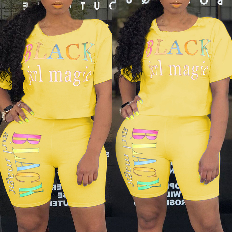 

Lovely Plus Size Casual O Neck Letter Yellow Two-piece Shorts Set