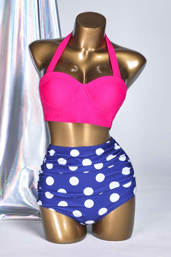 

Lovely Dot Print Rose Two-piece Swimsuit