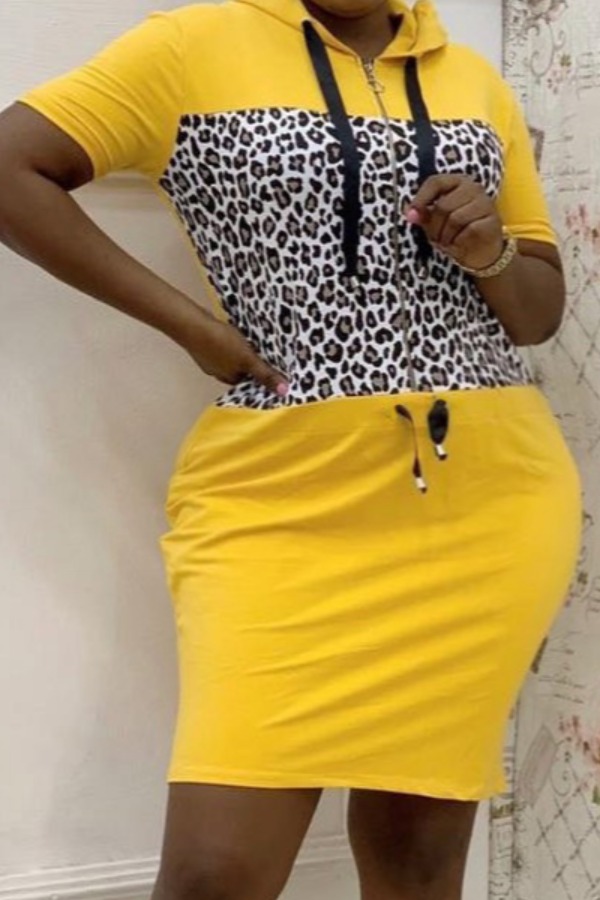 

Lovely Casual Hooded Collar Patchwork Yellow Mini Plus Size Dress