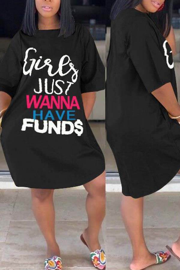 

Lovely Plus Size Casual Letter Black Knee Length Dress