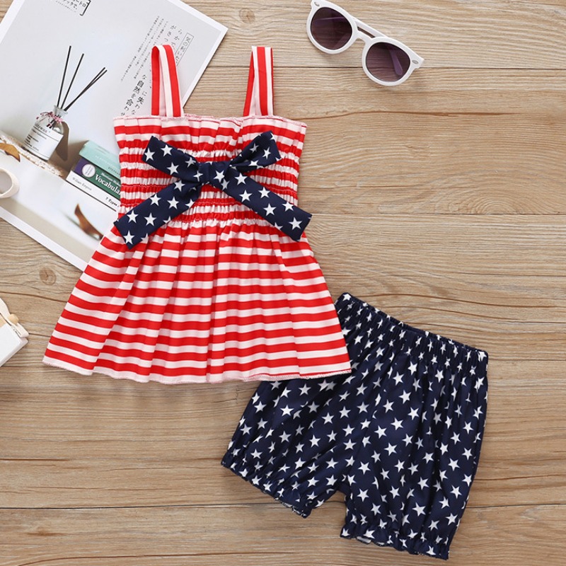 

Lovely Sweet Striped Print Red Girl Two-piece Shorts Set