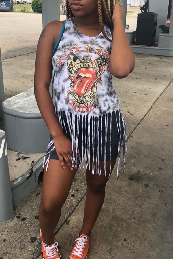 

lovely Stylish Print Tassel Design Grey Two-piece Shorts Set