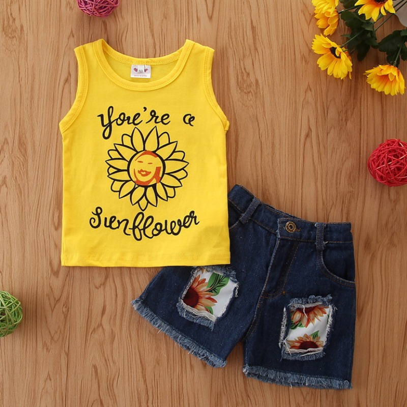

lovely Casual Letter Print Yellow Girl Two-piece Shorts Set