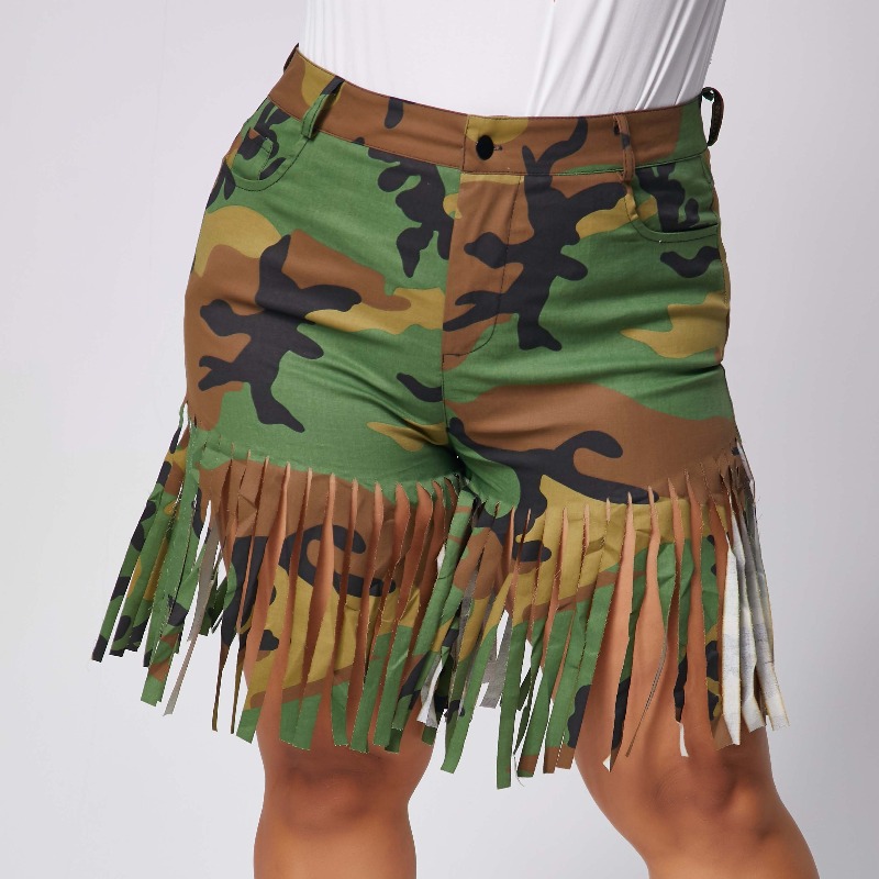 

lovely Street Camo Print Tassel Design Plus Size Shorts