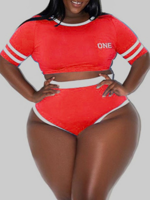 

Lovely Sportswear O Neck Patchwork Red Plus Size Two-piece Shorts Set